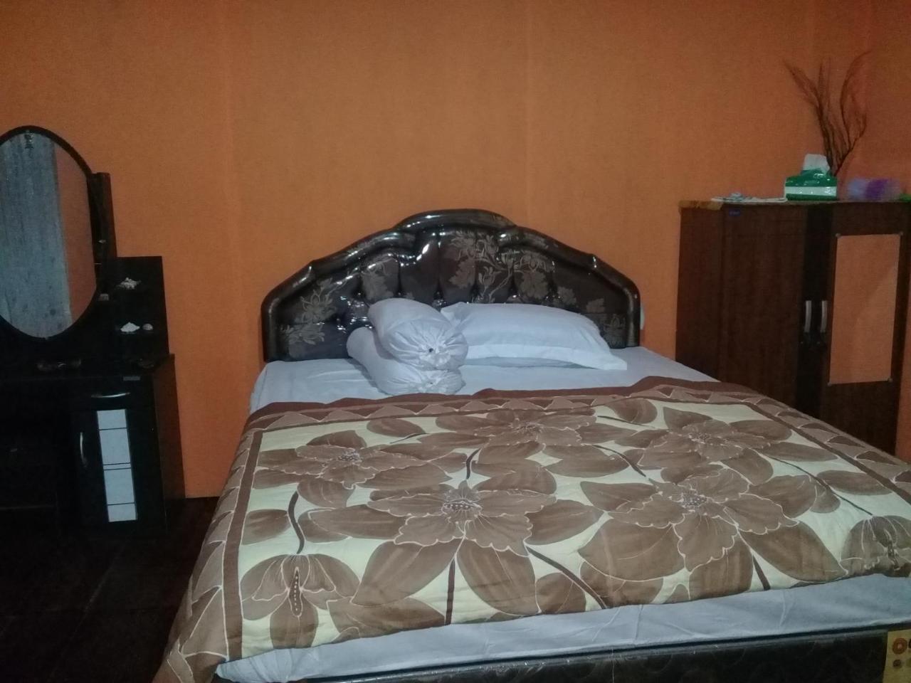 Rumah Olat Nusa Nalan Beach Resort מראה חיצוני תמונה